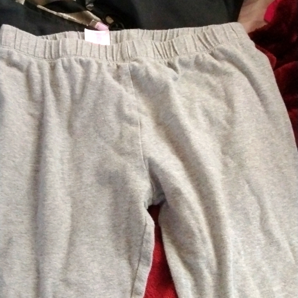 Grey leggings
